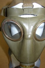 Widoczne uszkodzenia maski